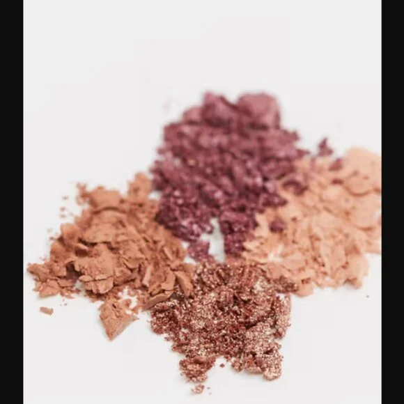 ❣️2/$36 NIB ICONIC London Day to Slay Eyeshadow Palette 20 Shades Retail $62.00 - Picture 9 of 14